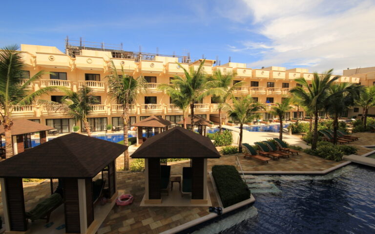 Henann-Garden-Resort-Boracay-Grand-Room-05