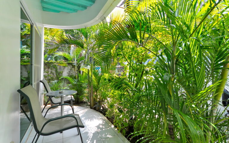 Roxon-Apartments-Boracay-02