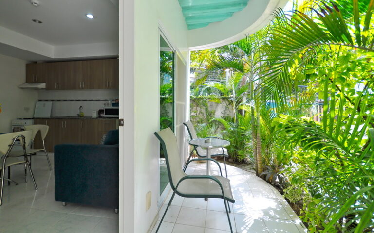Roxon-Apartments-Boracay-Studio-01