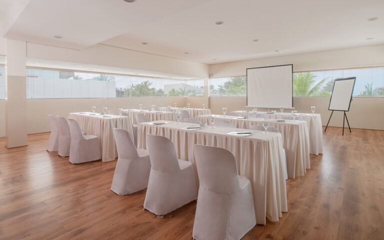 The-Tides-Boracay-05