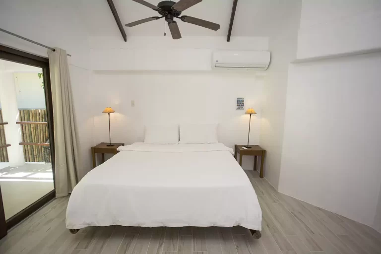 26-Robinson-Beach-House-Boracay-2021