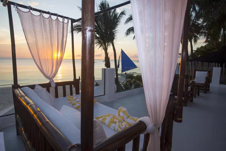 340-Robinson-Beach-House-Boracay-2021