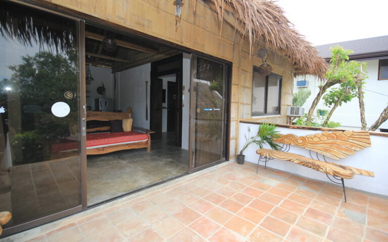 Love-Shack-Boracay-Second-Floor-Apartment-08